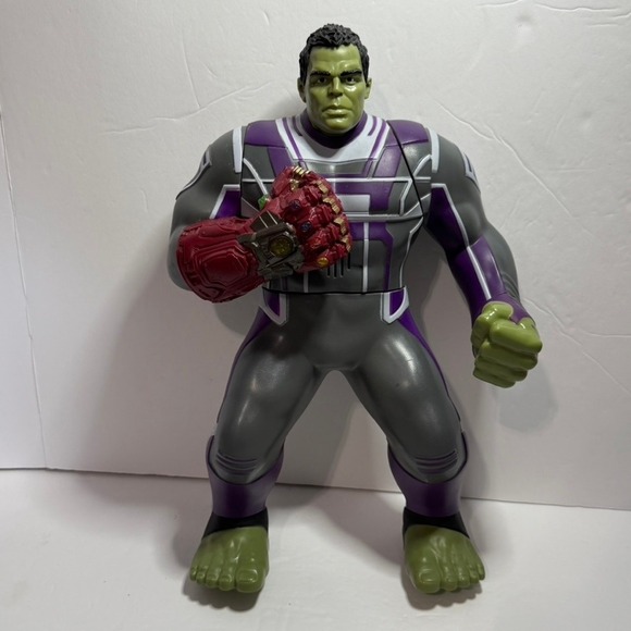 Hasbro Hulk Avengers Action Figure Endgame Quantum Suit‎ with Infinity Gauntlet - Picture 1 of 4